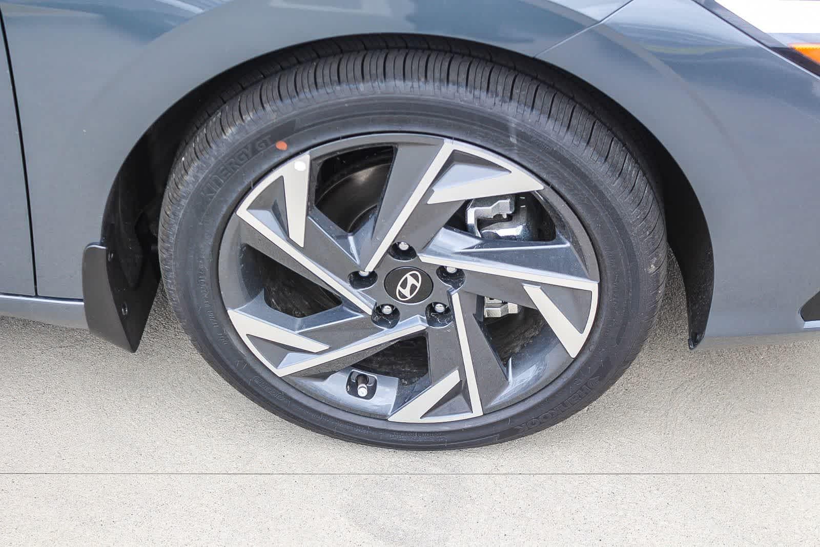 Thumbnail: 2026 Hyundai Elantra - 11