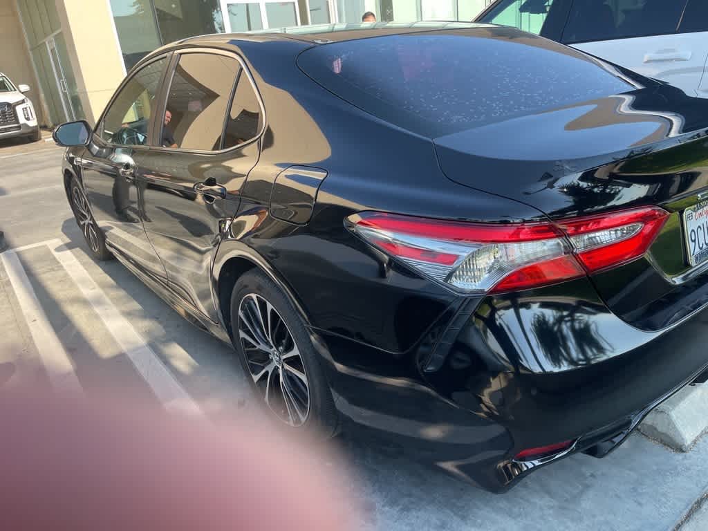 Thumbnail: 2018 Toyota Camry - 7