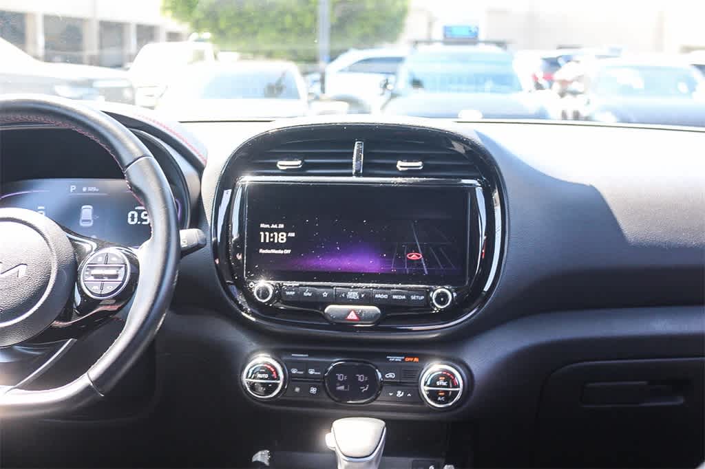Thumbnail: 2023 Kia Soul - 13