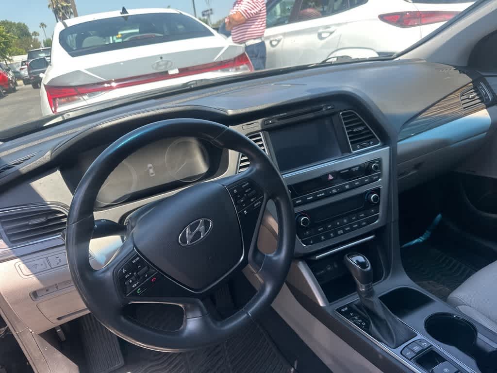 Thumbnail: 2016 Hyundai Sonata - 33