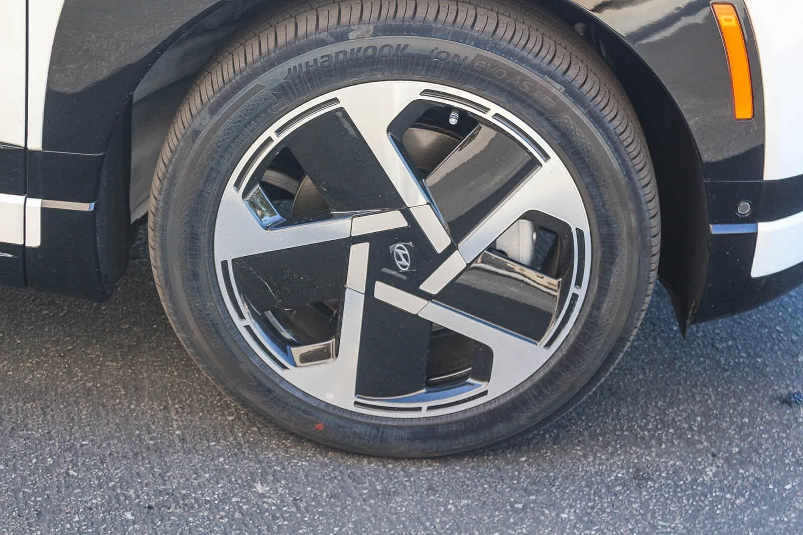 Thumbnail: 2026 Hyundai Ioniq - 11