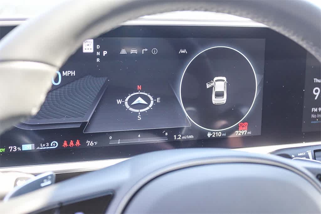 Thumbnail: 2023 Hyundai Ioniq 6 - 22