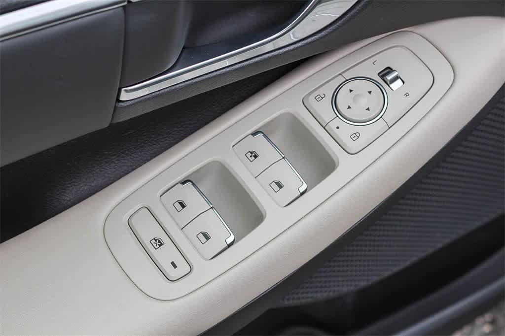 Thumbnail: 2023 Hyundai Sonata - 27