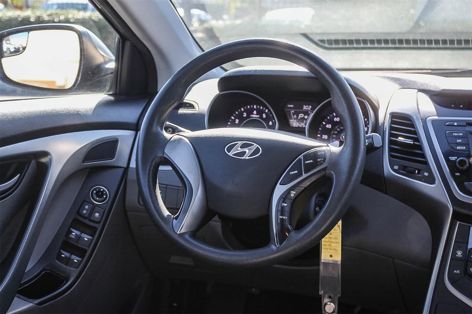 Thumbnail: 2014 Hyundai Elantra - 19