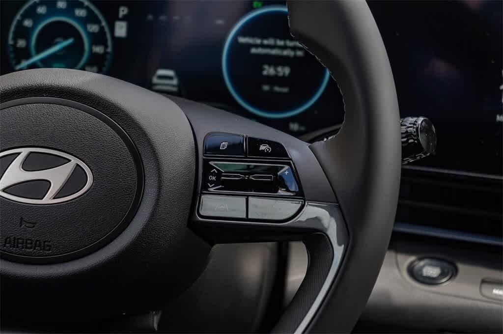 Thumbnail: 2025 Hyundai Elantra - 19