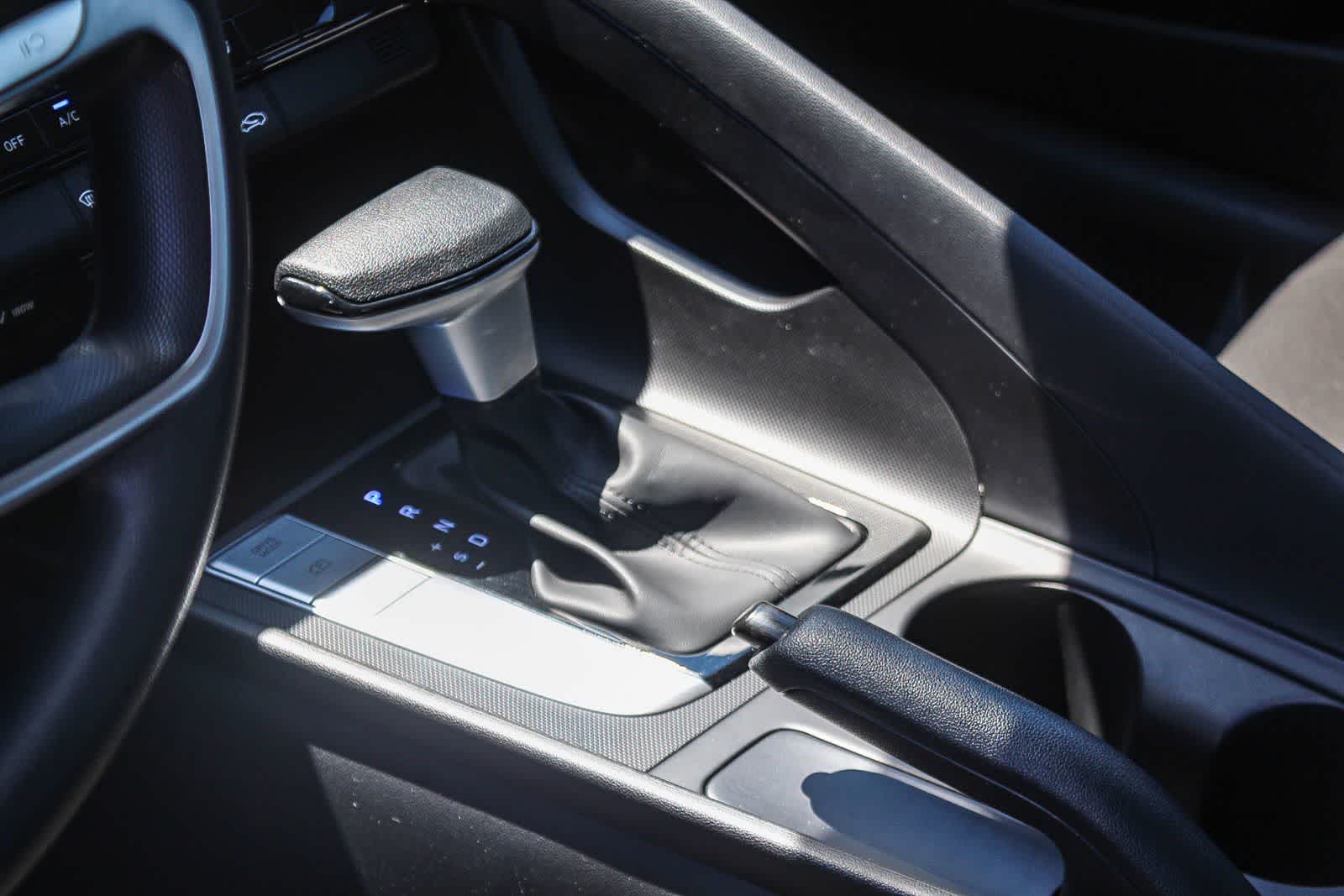 Thumbnail: 2023 Hyundai Elantra - 24