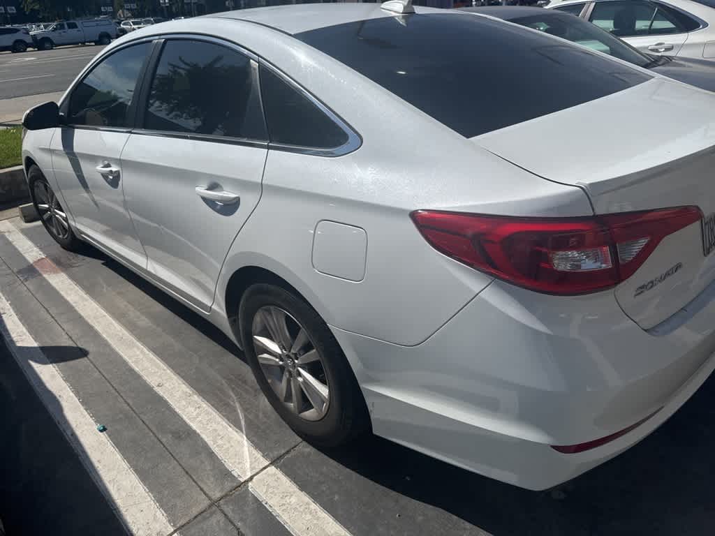 Thumbnail: 2016 Hyundai Sonata - 12