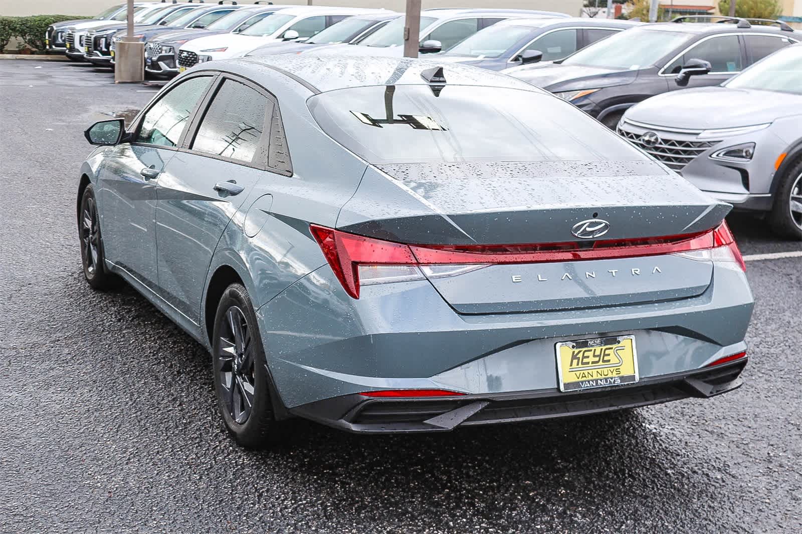 Thumbnail: 2022 Hyundai Elantra - 7