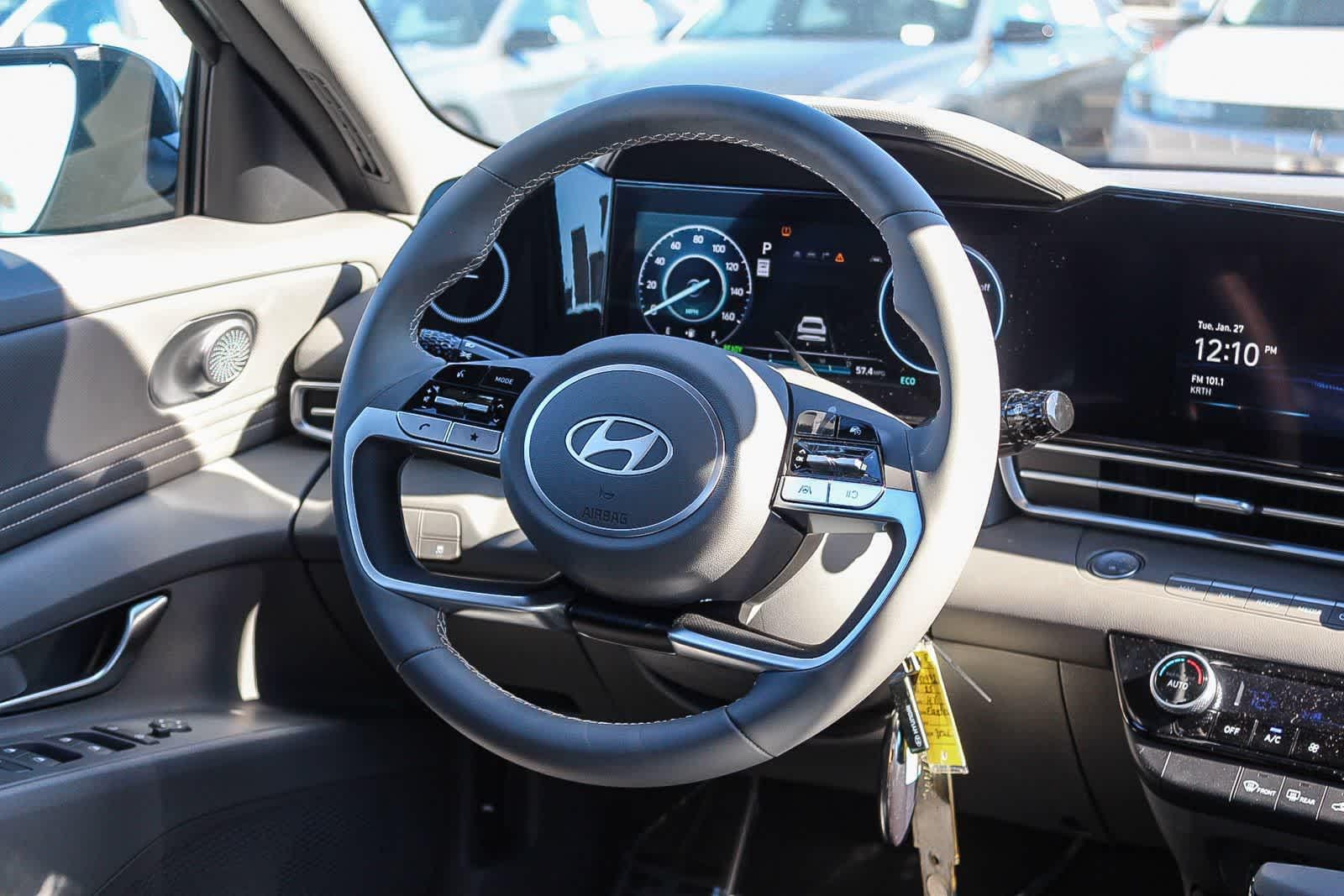 Thumbnail: 2025 Hyundai Elantra - 18
