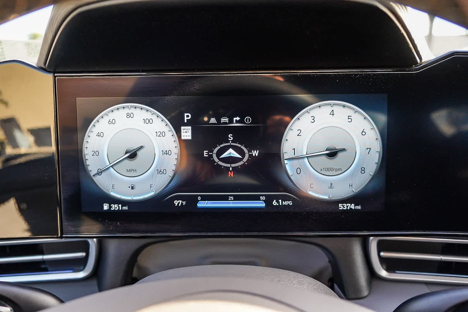 Thumbnail: 2025 Hyundai Elantra - 32