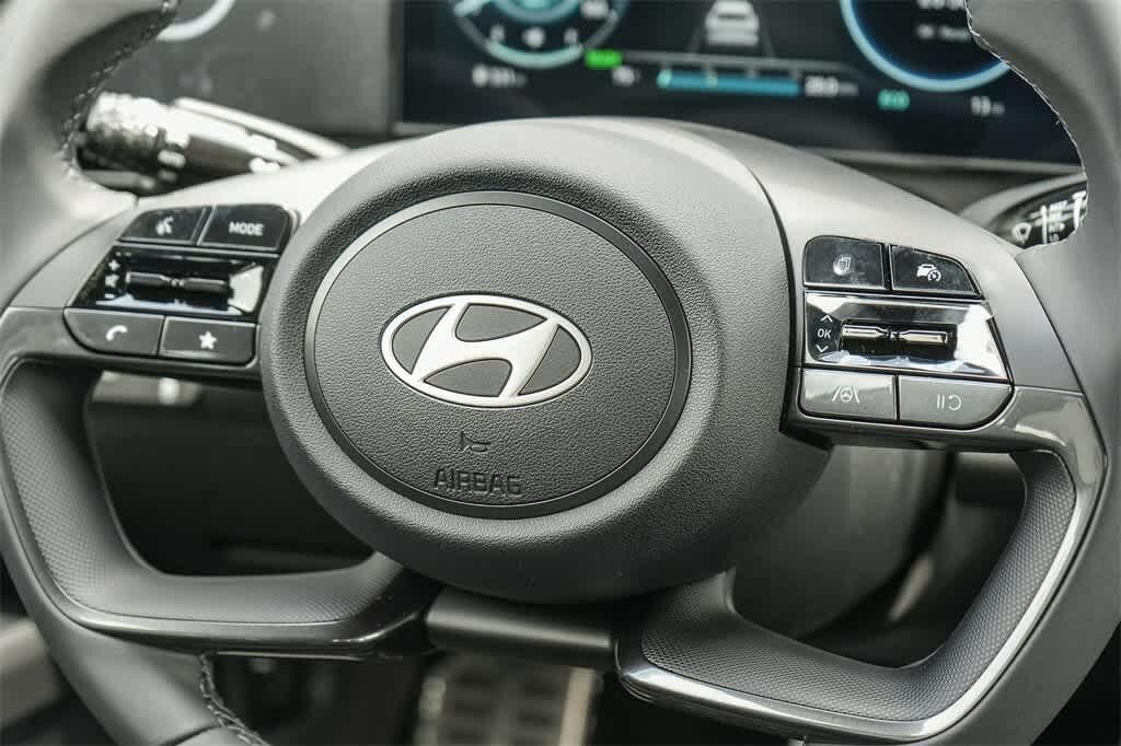 Thumbnail: 2025 Hyundai Elantra - 19