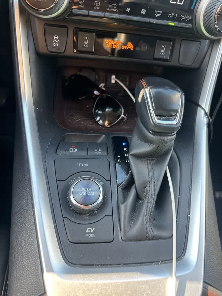 2020 Toyota RAV4 Limited 4