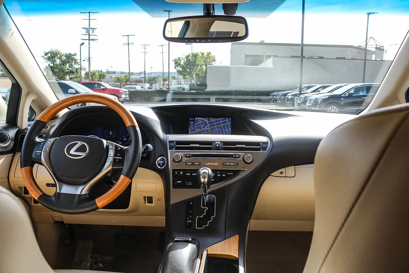 Thumbnail: 2015 Lexus RX - 17