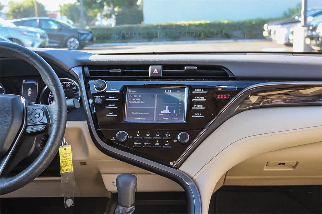Thumbnail: 2019 Toyota Camry - 16