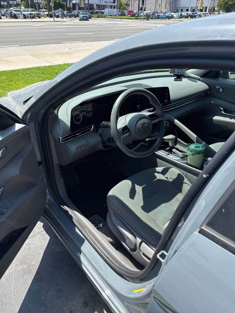 2022 Hyundai Elantra SEL 22