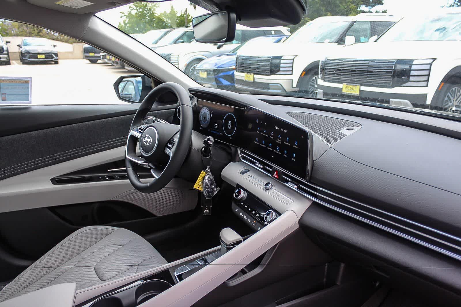 Thumbnail: 2026 Hyundai Elantra - 22