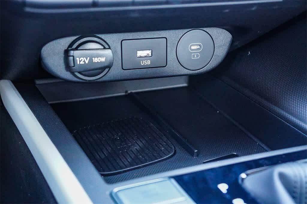 Thumbnail: 2025 Hyundai Elantra - 26