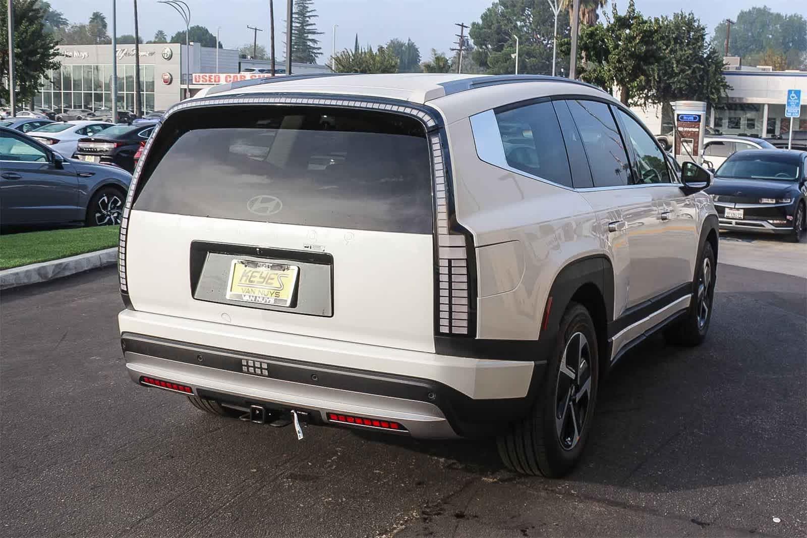 Thumbnail: 2026 Hyundai Ioniq - 4