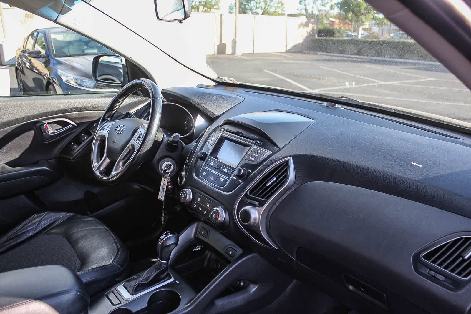 Thumbnail: 2014 Hyundai Tucson - 22