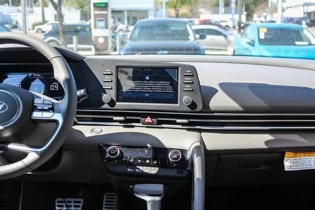Thumbnail: 2025 Hyundai Elantra - 15
