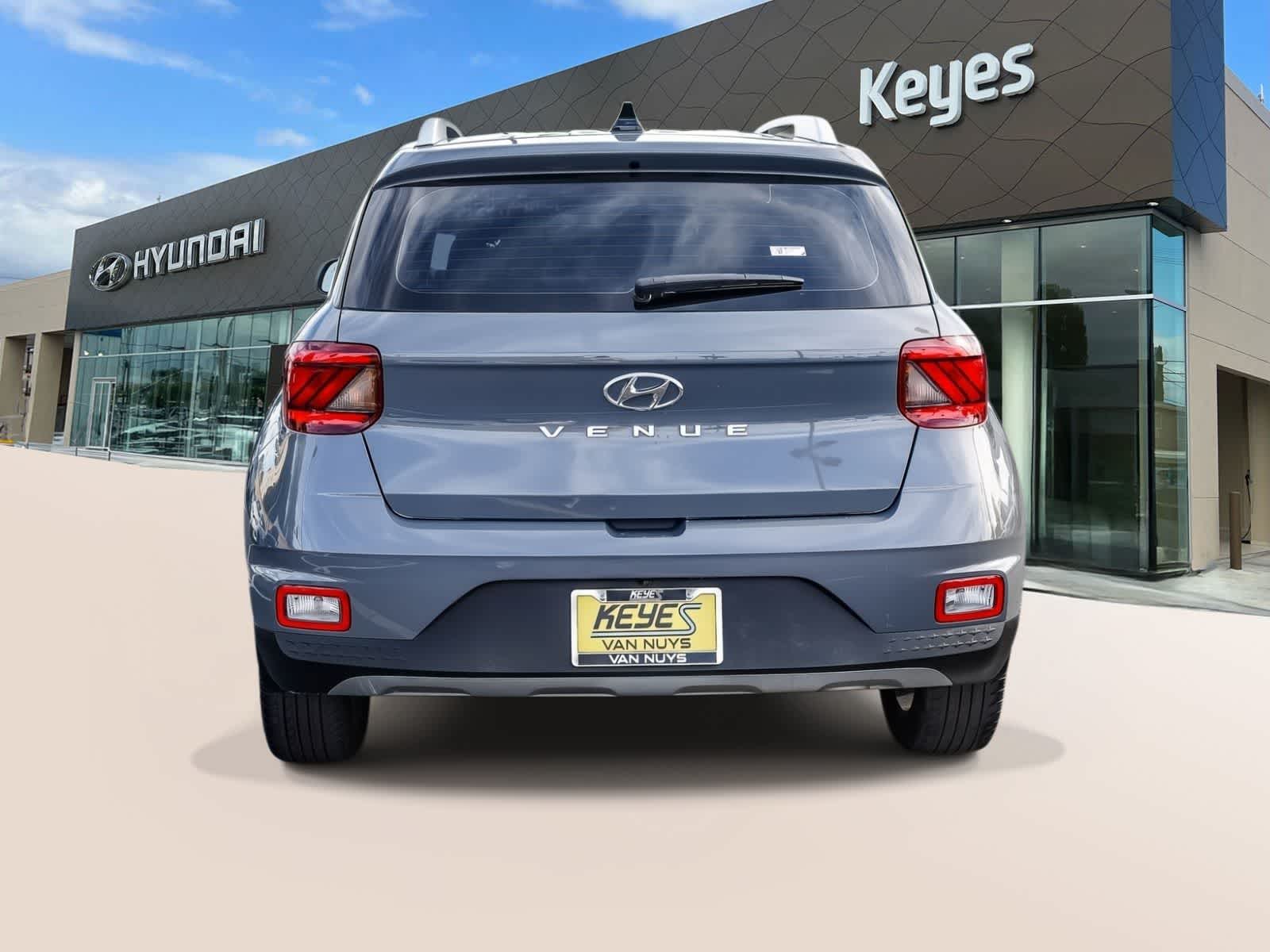 Thumbnail: 2022 Hyundai Venue - 6