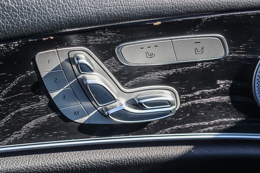 Thumbnail: 2019 Mercedes-Benz E-Class - 21