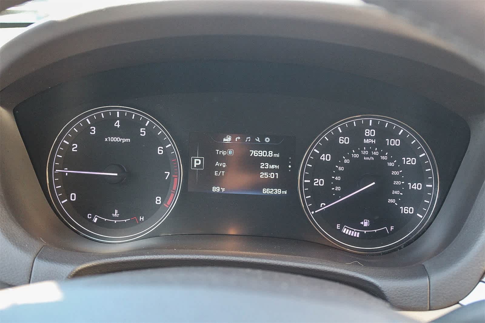 Thumbnail: 2015 Hyundai Genesis - 32