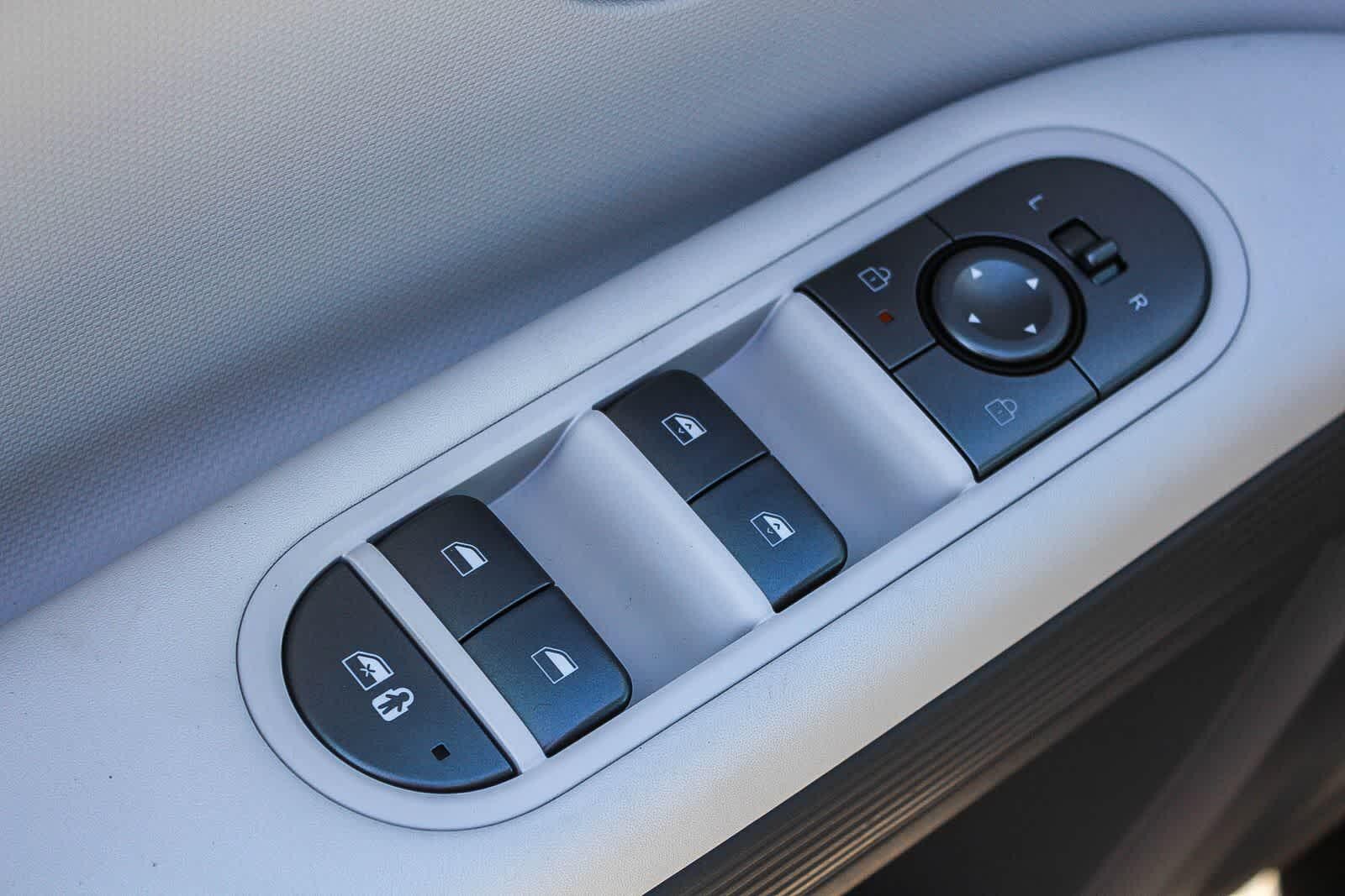 Thumbnail: 2026 Hyundai Ioniq 5 - 27