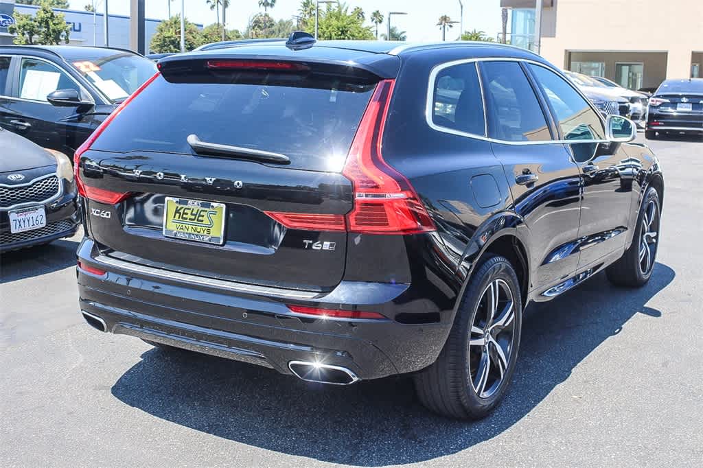 Thumbnail: 2018 Volvo XC60 - 4