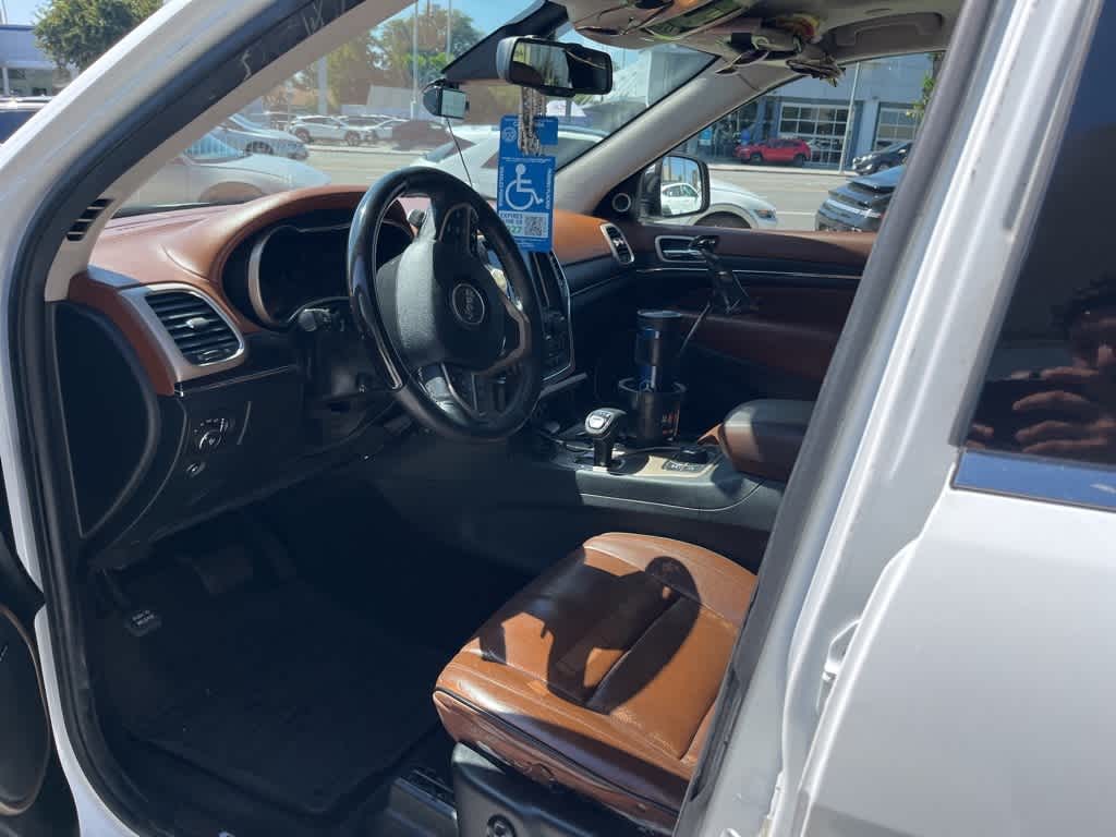 2015 Jeep Grand Cherokee Summit photo 2