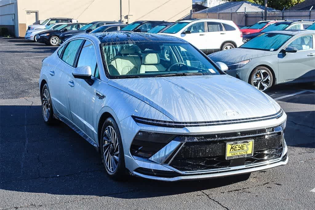 Thumbnail: 2025 Hyundai Sonata - 3