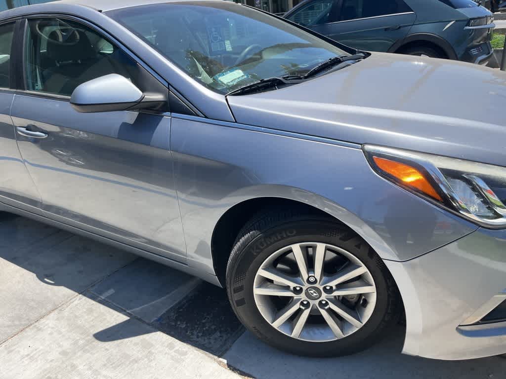 Thumbnail: 2016 Hyundai Sonata - 24