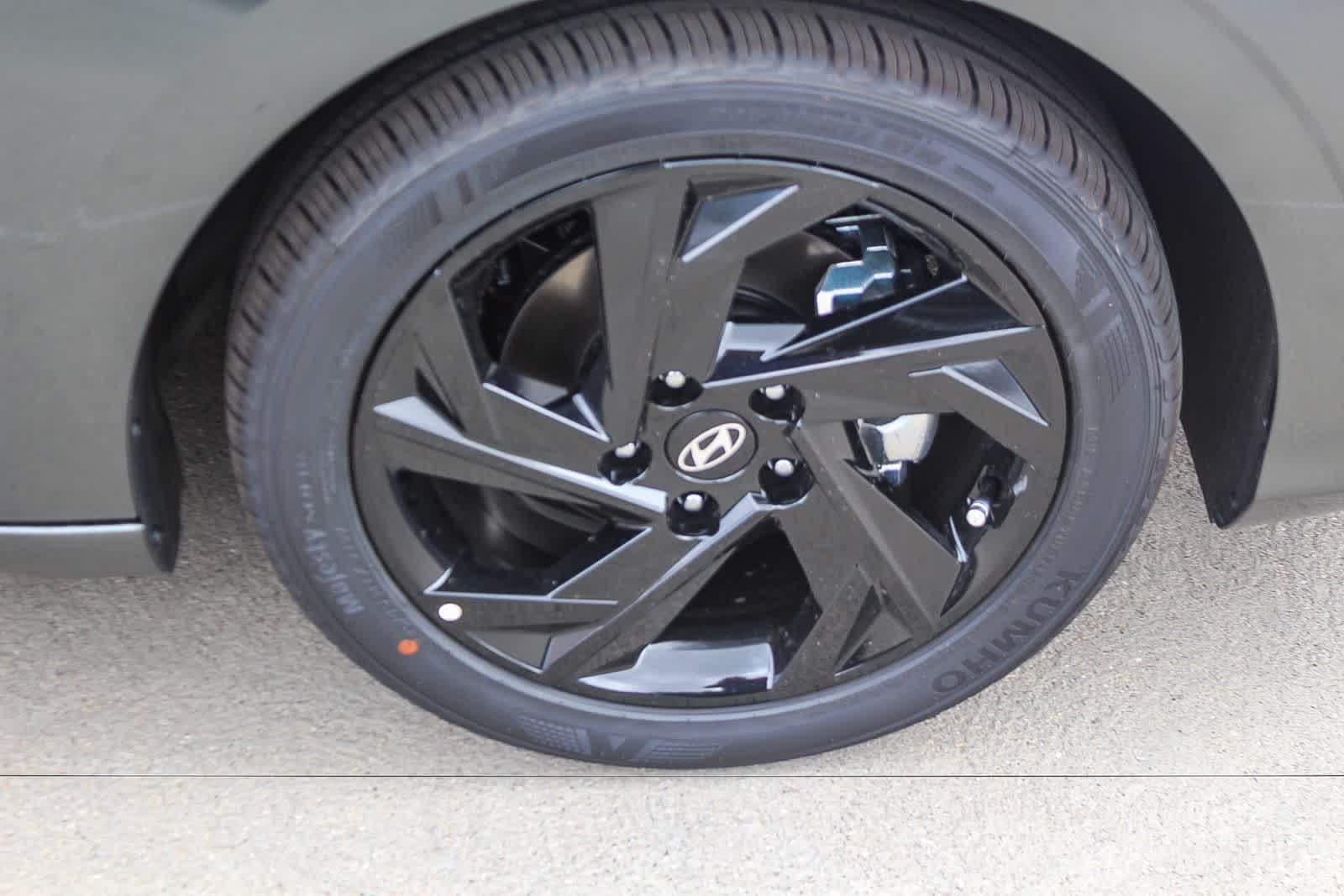 Thumbnail: 2026 Hyundai Elantra - 12