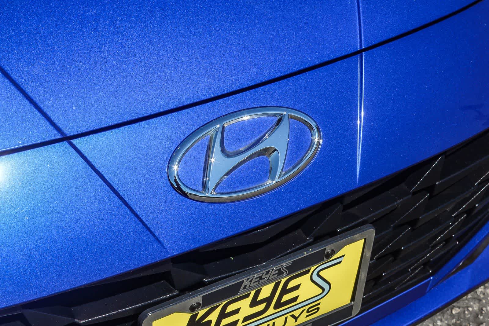 Thumbnail: 2023 Hyundai Elantra - 14