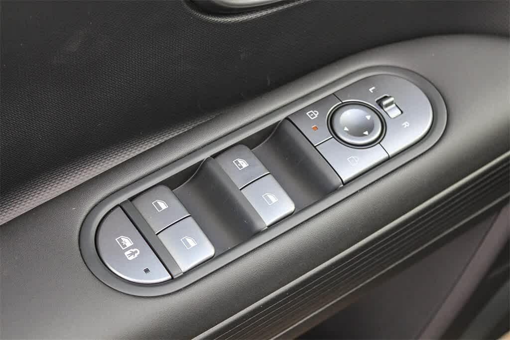 Thumbnail: 2026 Hyundai Ioniq 5 - 28