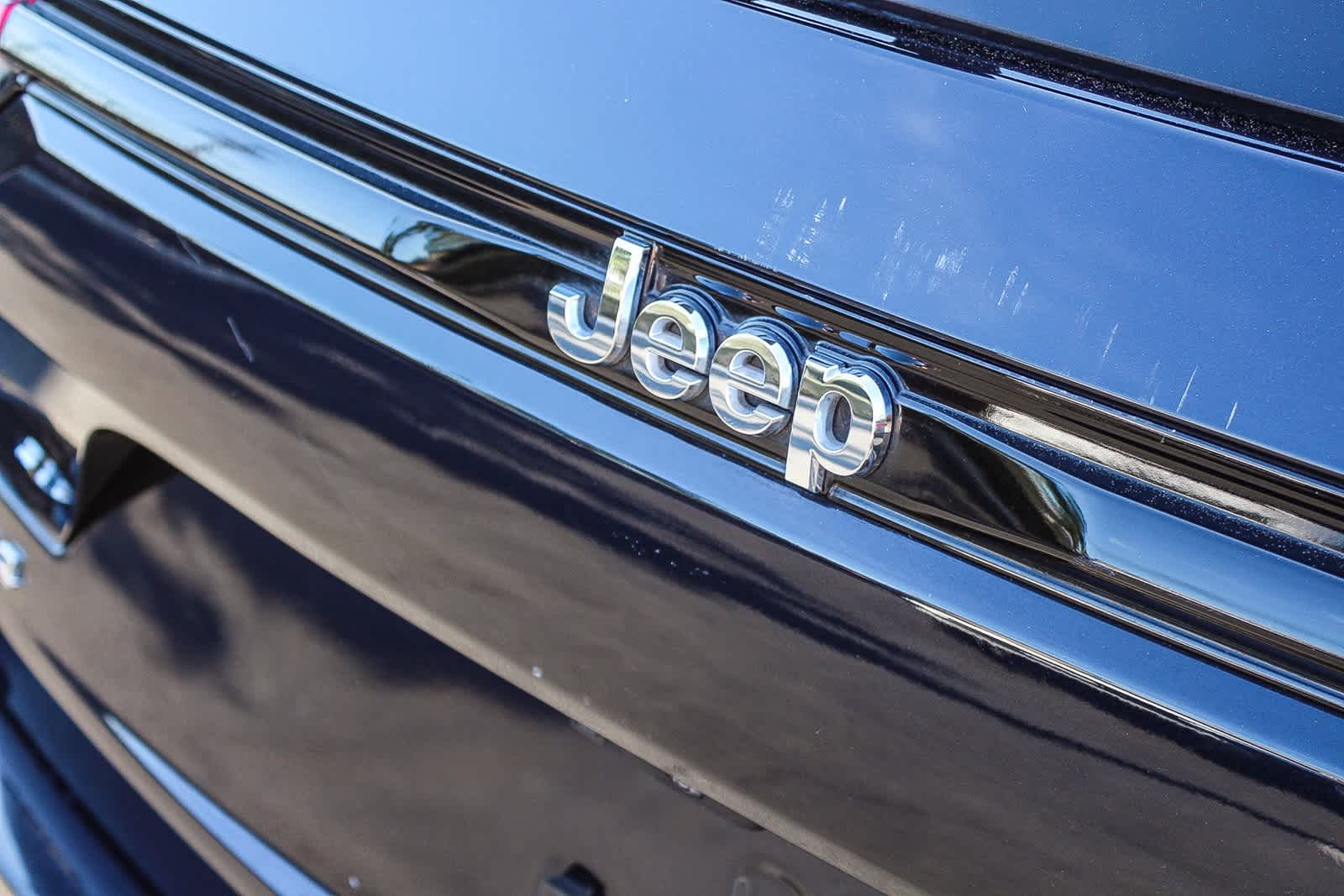 Thumbnail: 2023 Jeep Grand Cherokee - 11