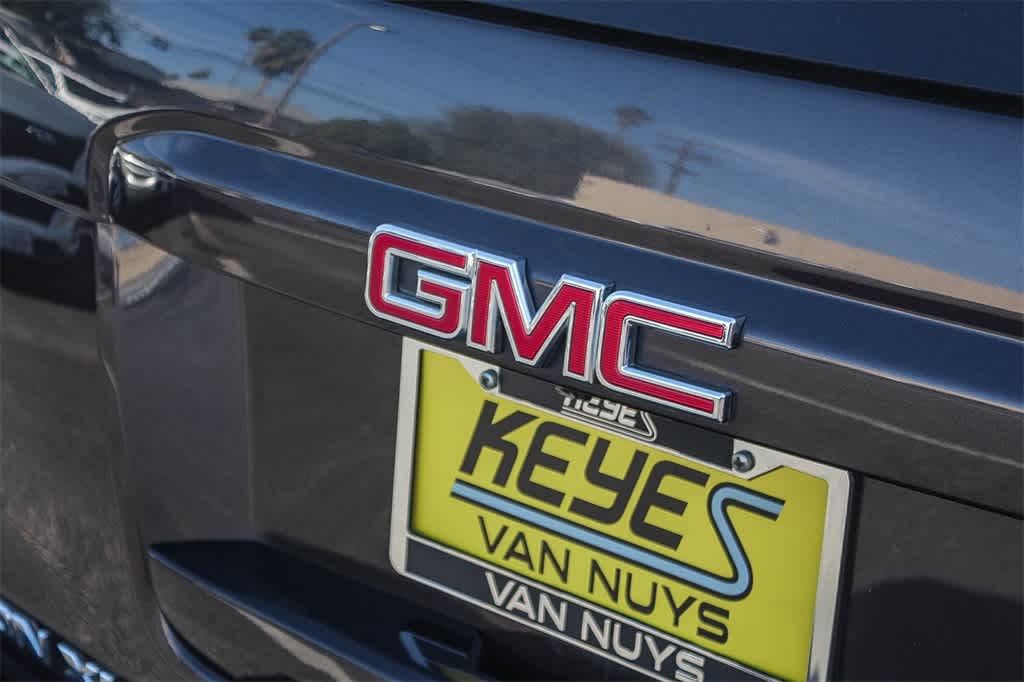 Thumbnail: 2015 GMC Yukon XL - 11