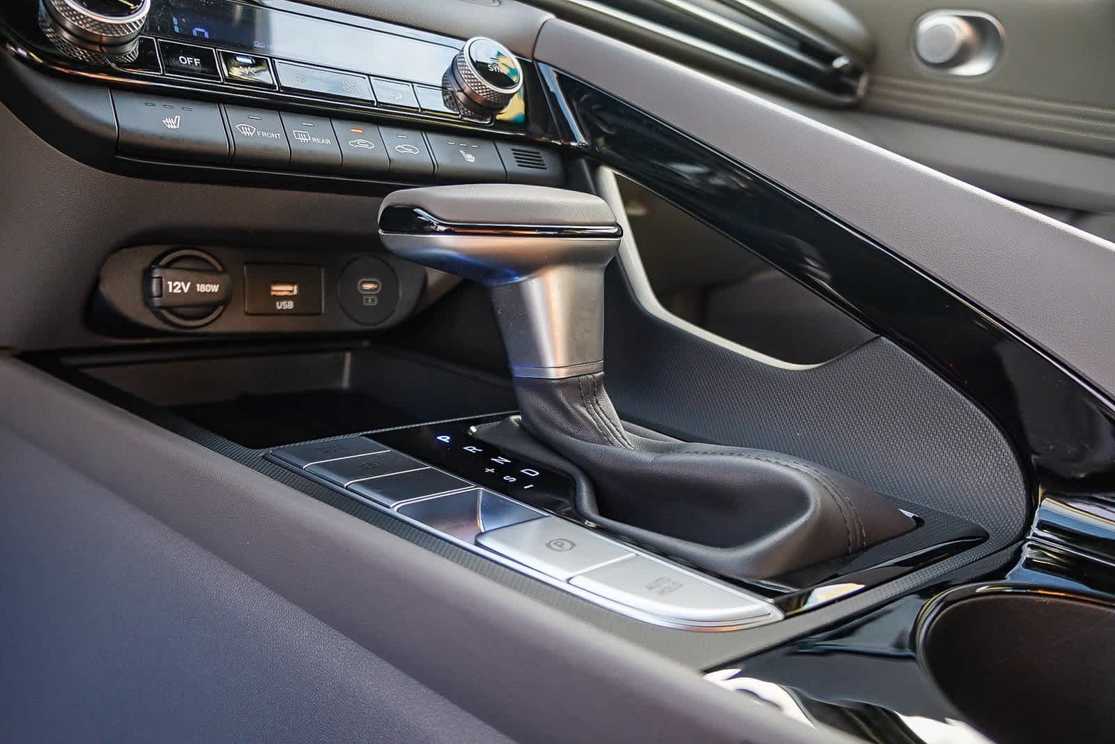 Thumbnail: 2025 Hyundai Elantra - 31