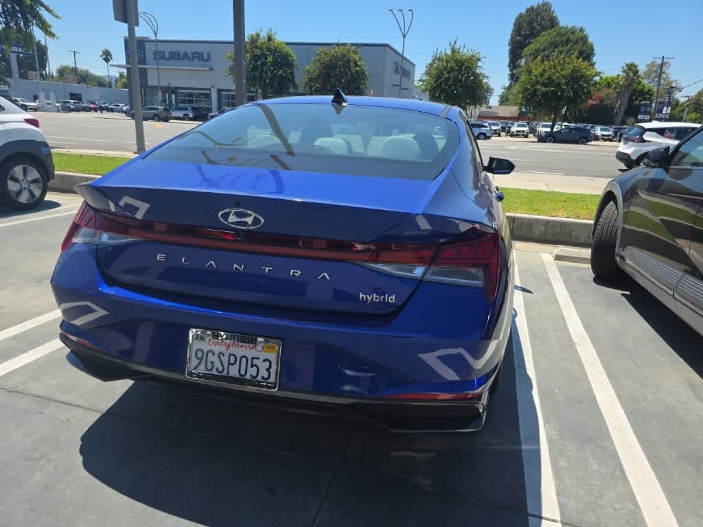 Thumbnail: 2023 Hyundai Elantra - 10