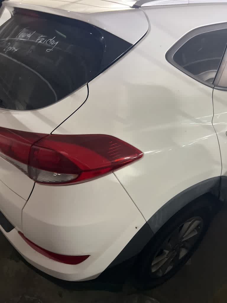 Thumbnail: 2016 Hyundai Tucson - 7