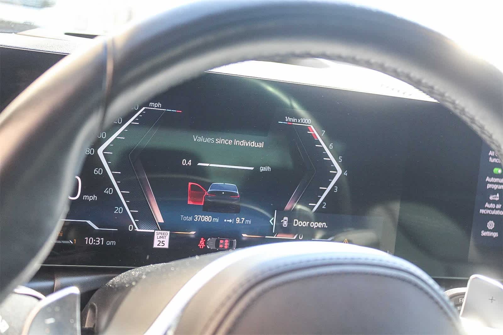 Thumbnail: 2023 BMW 3 Series - 31