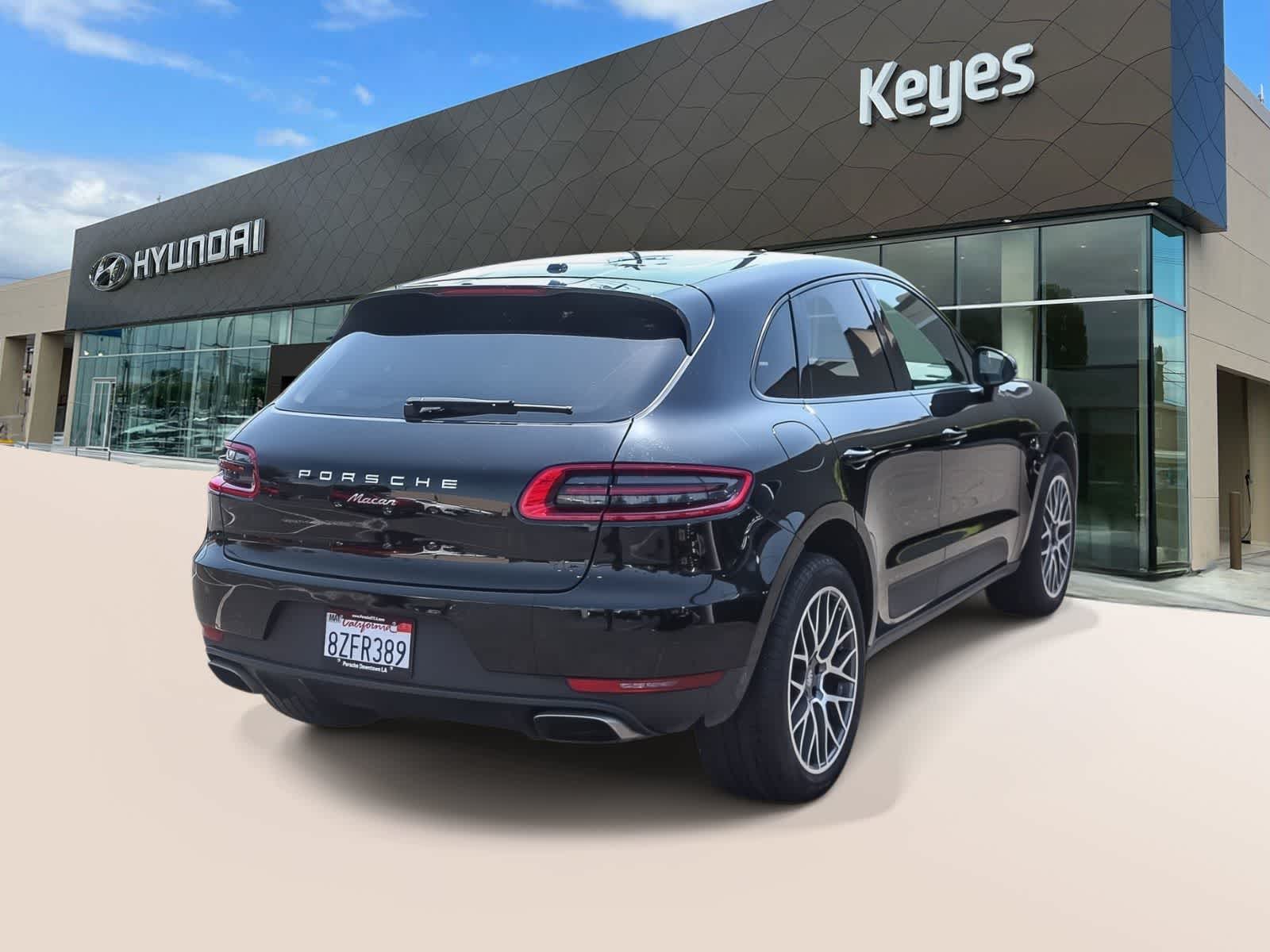 Thumbnail: 2018 Porsche Macan - 4
