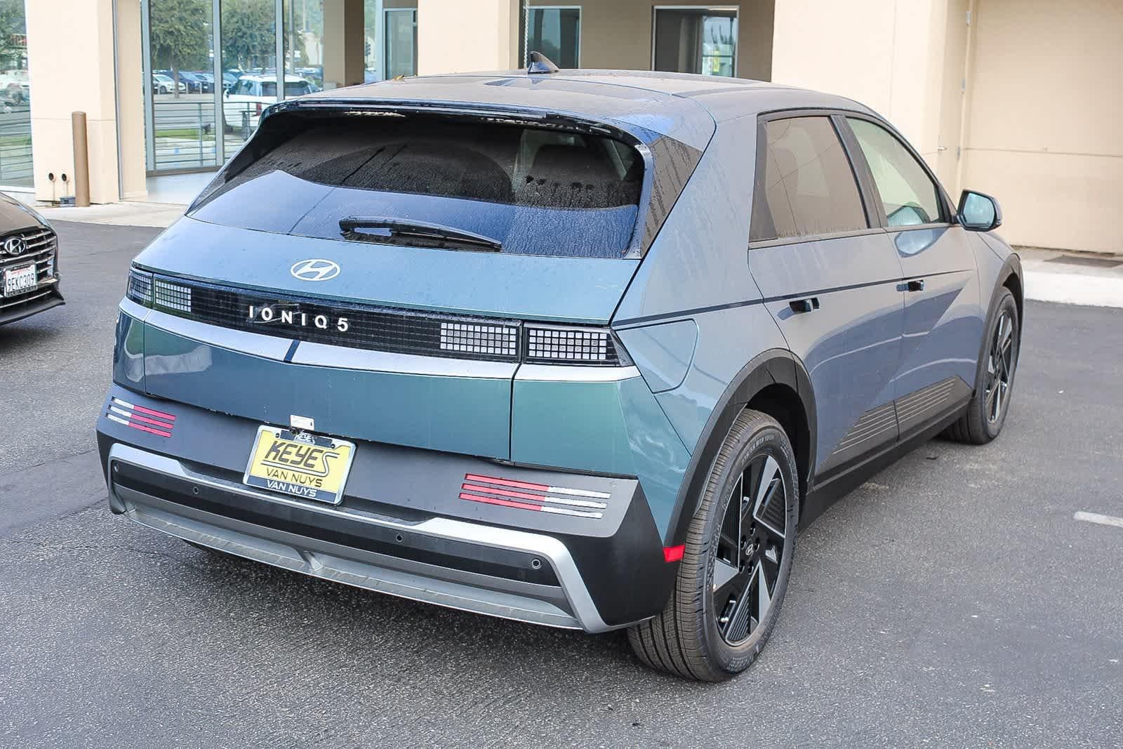 Thumbnail: 2026 Hyundai Ioniq 5 - 4