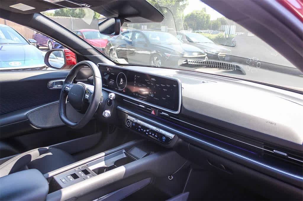 Thumbnail: 2023 Hyundai Ioniq 6 - 19