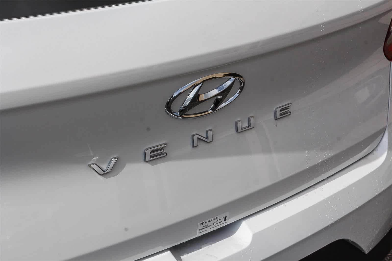 Thumbnail: 2026 Hyundai Venue - 14