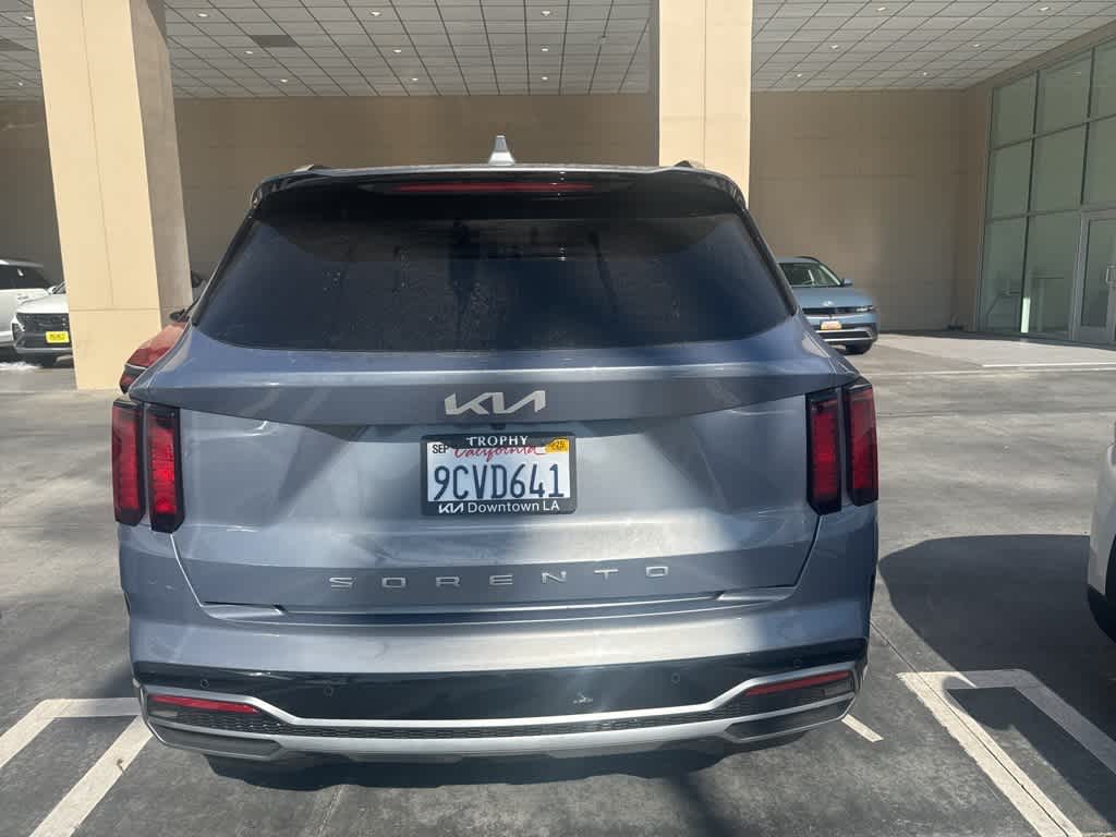 Thumbnail: 2022 Kia Sorento - 7