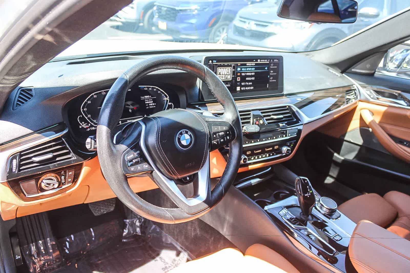 Thumbnail: 2023 BMW 5 Series - 21