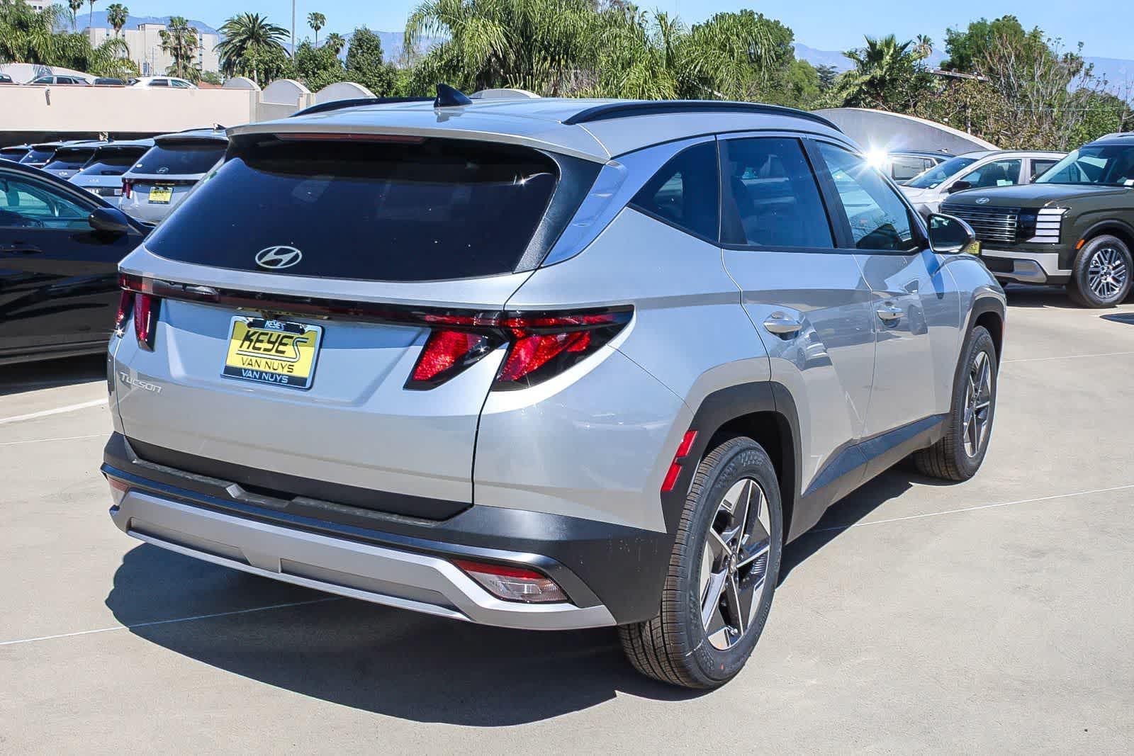 Thumbnail: 2026 Hyundai Tucson - 4