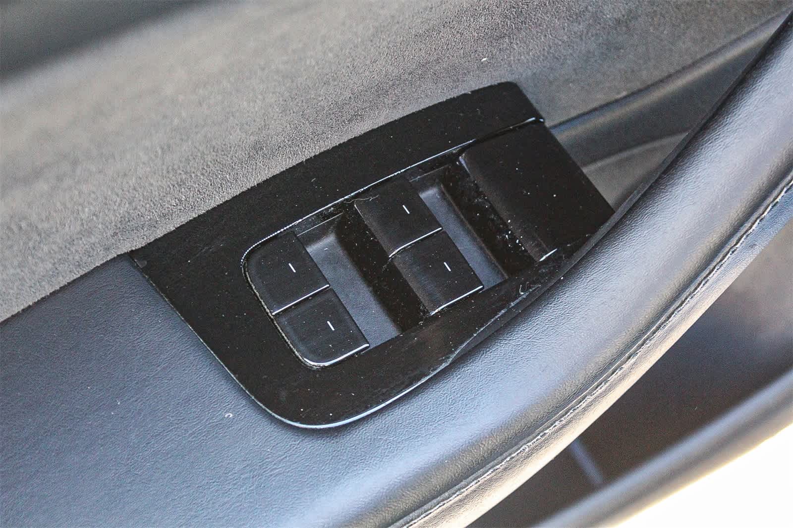 Thumbnail: 2020 Tesla Model 3 - 27