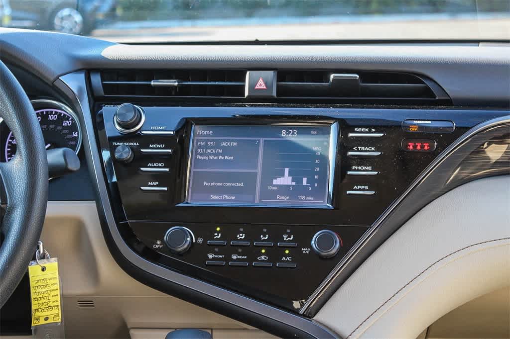 Thumbnail: 2019 Toyota Camry - 17